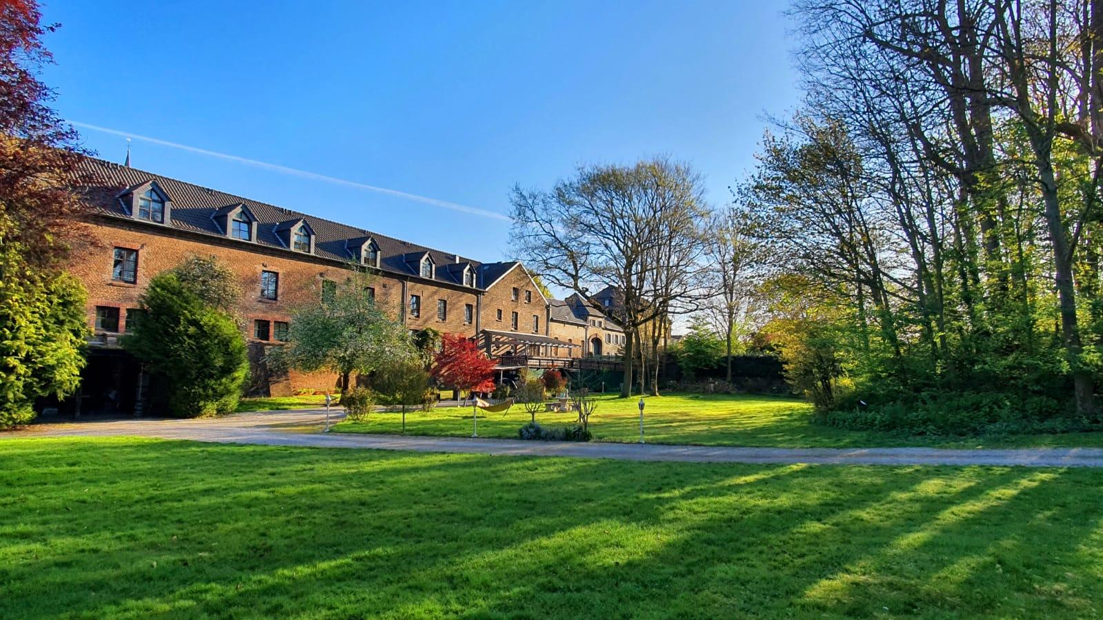 Landhaus Danielshof Hotel Bedburg Exterior photo